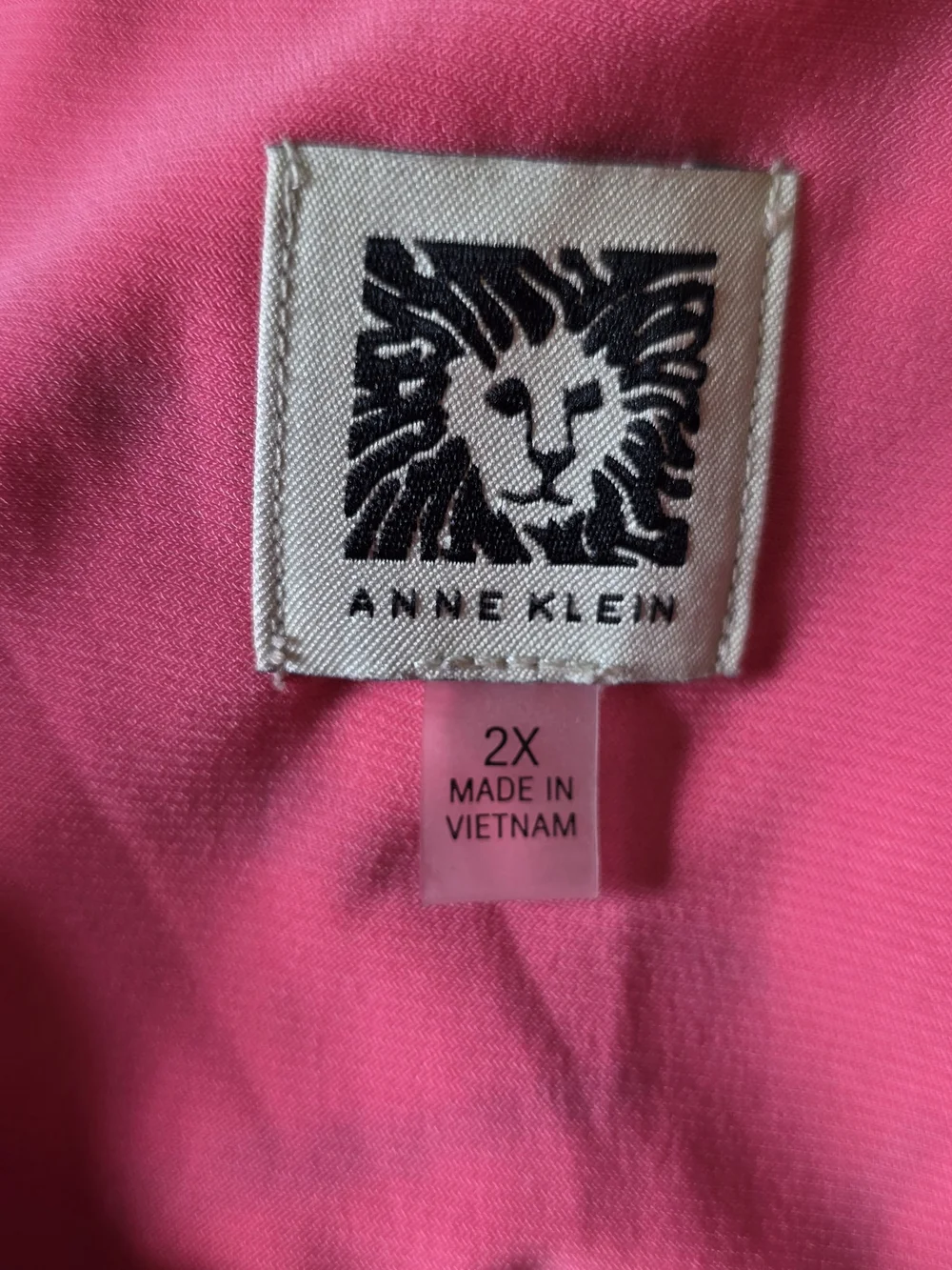 💓 Anne Klein Pink Abstract Print V-Neck Cap Sleeve Top - Picture 2 of 5